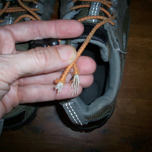 Keen Joey Size 2 - Picture 3 of 9